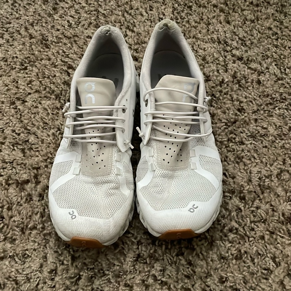 ON Cloud Running shoe